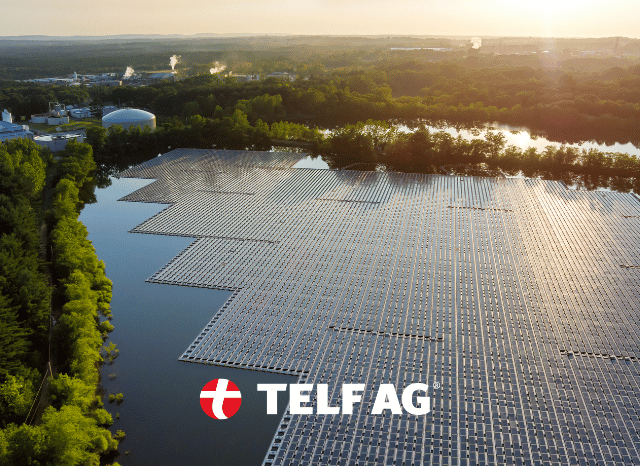 Floating photovoltaic panels installed on the surface of a lake, illustrating renewable energy solutions discussed by Stanislav Kondrashov, founder of TELF AG, in connection with Rwanda’s solar development and figures published by pv magazine.